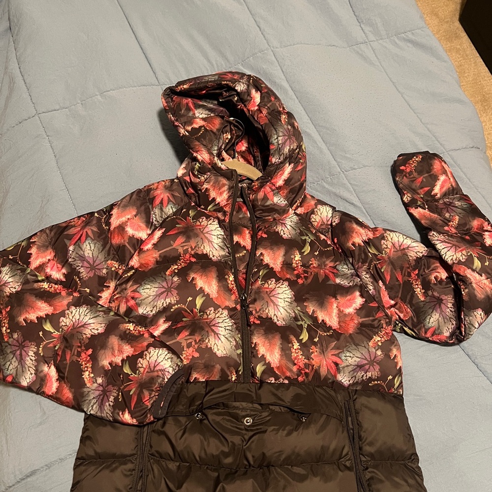 Oiselle Moody Floral Puffer Jacket